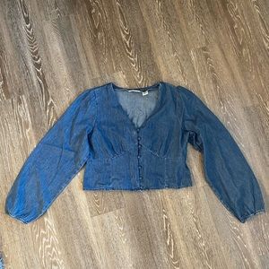 Levi size extra large denim long sleeve top